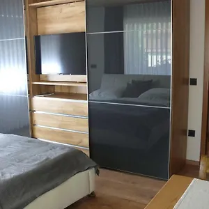 Ferien Kaiser Mit Balkon Und Garten Apartment Offenhausen